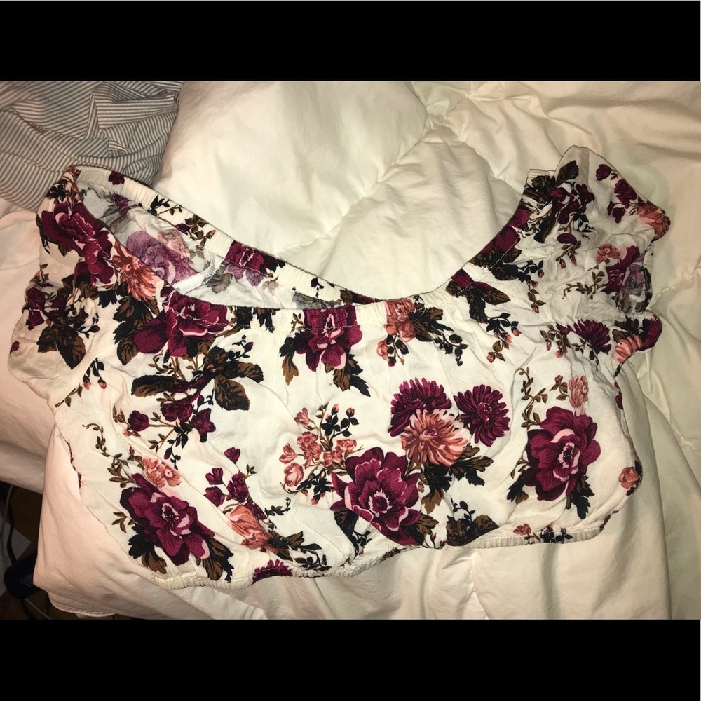 Brand new American eagle floral crop top